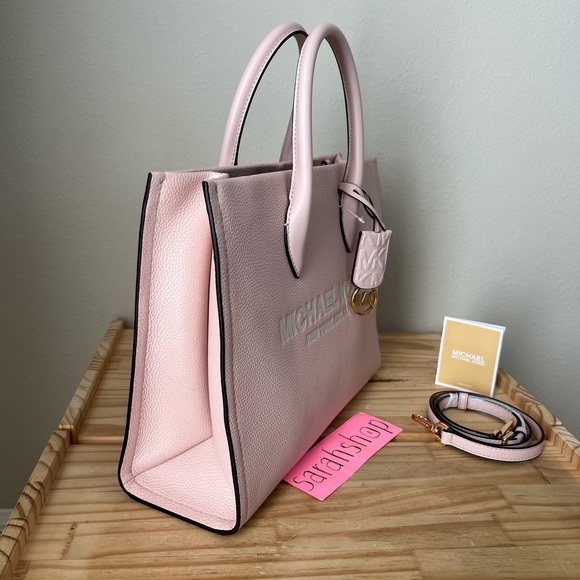 🌼Michael Kors Purse - Picture 3 of 14